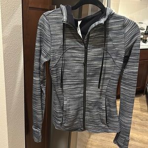 Lululemon-hooded define jacket-Nulu